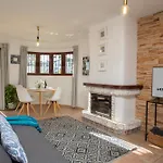 Beachside Apt Remote Work, Yearround Pool