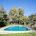 Beachside Apt Remote Work, Yearround Pool